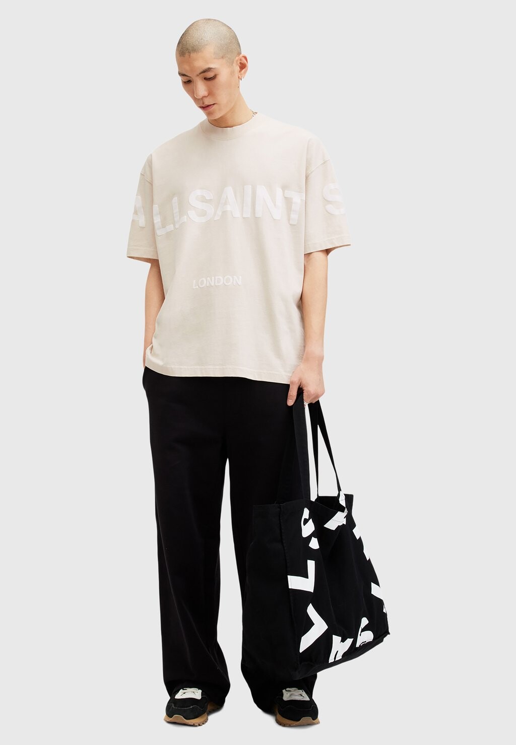 

Футболка с принтом BIGGY CREW AllSaints, бежевый
