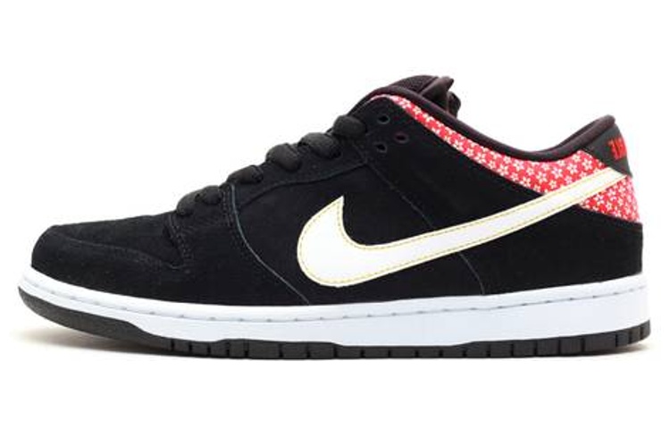 

Кроссовки Nike SB Dunk Low Firecracker