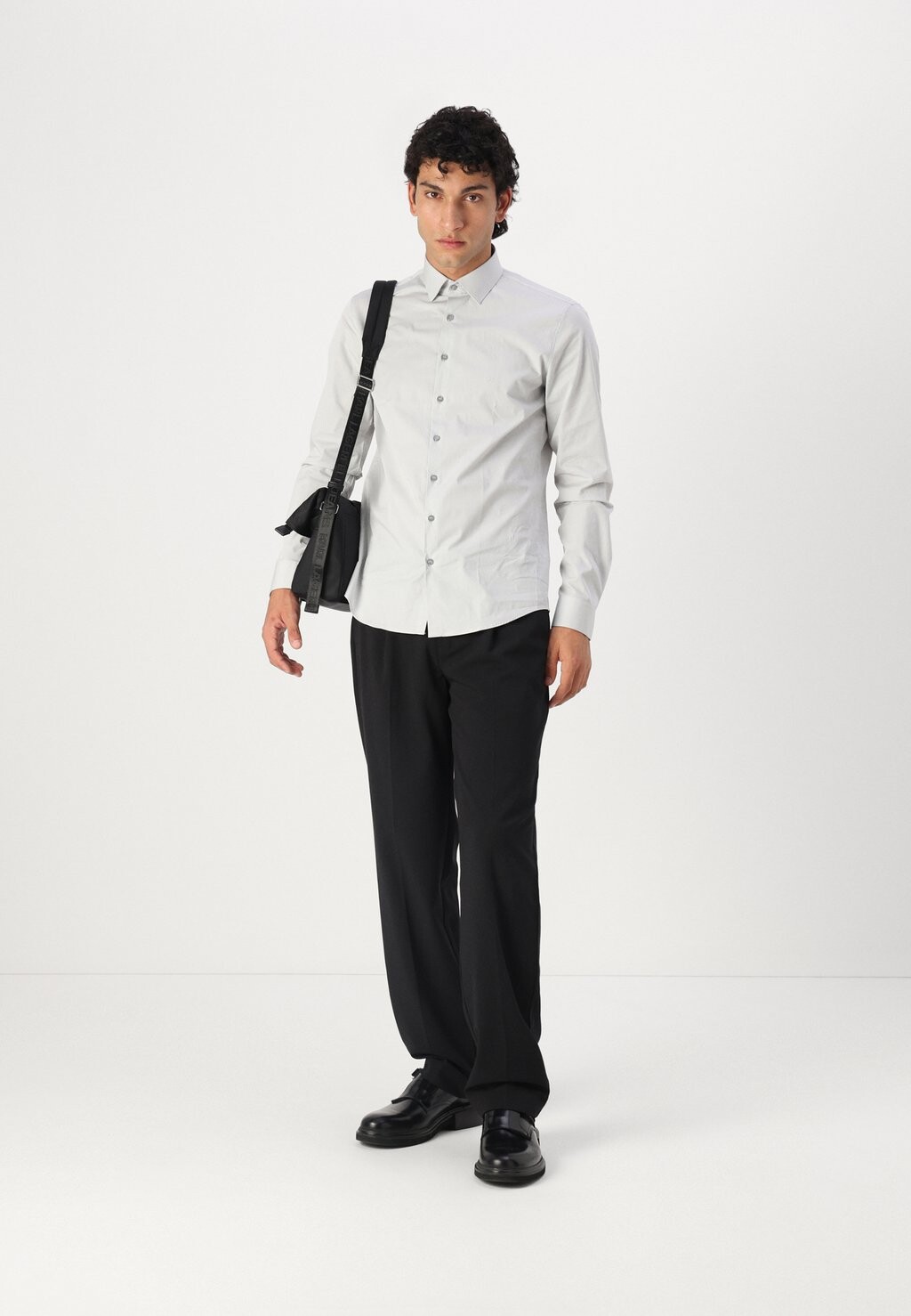 

Официальная рубашка SHIRT Calvin Klein, молочный