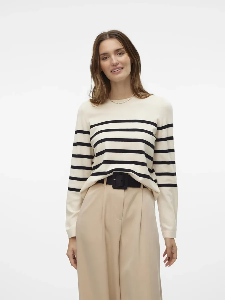 

Свитер Vero Moda с круглым вырезом "VMSABA PLAIN LS O-NECK PULLOVER GA NOOS", черный