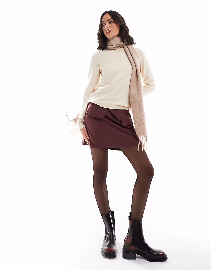 

Мини-юбка с карманами, бордового цвета Asos Design