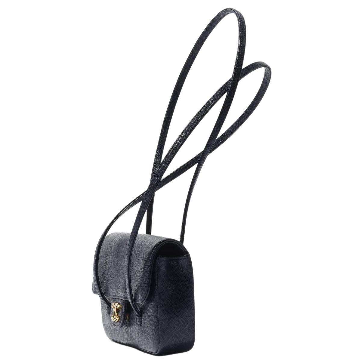 CHANEL Сумка через плечо Grain Embossed Shiny Calfskin & Gold Metal, женская, темно-синяя — фото 3