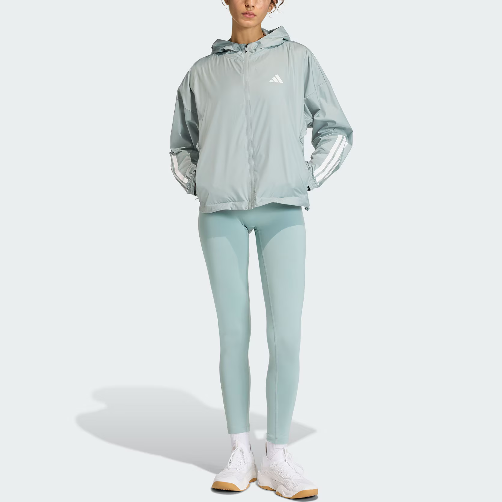 Куртка ветровка Hyperglam WINDBREAKER женская Adidas, wonder светло-серый зеленый/белый — фото 4