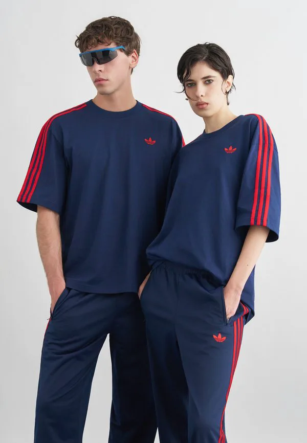 Футболка унисекс, базовая футболка Adidas Originals, Night Indigo/Better Scarlet