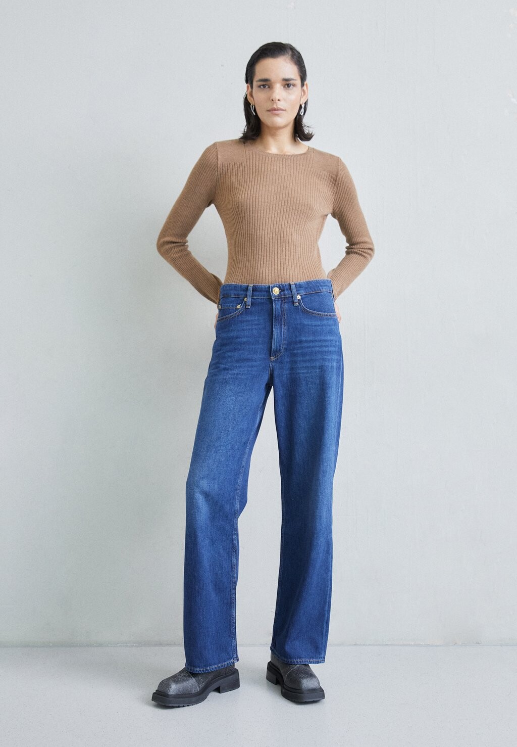 

Мешковатые джинсы Logan rag & bone, аннализ