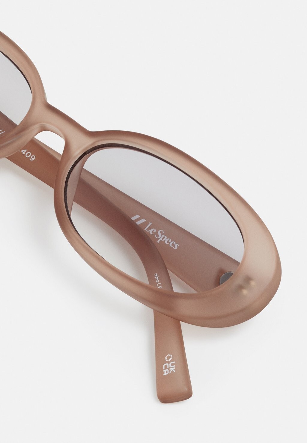 

Солнцезащитные очки OUTTA LOVE UNISEX Le Specs, светло-розовый