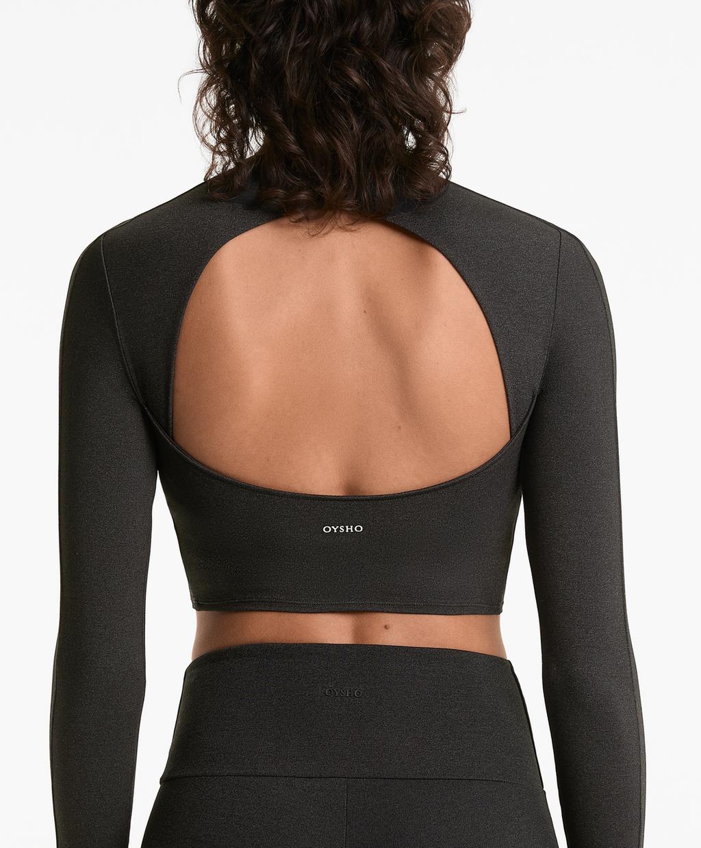 

Укороченная футболка Comfortlux с высоким воротом и длинными рукавами Oysho, цвет Dark Grey
