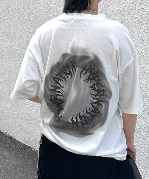 

Футболка свободного кроя с принтом на спине в гранж-стиле Y2K ILL'S, белый