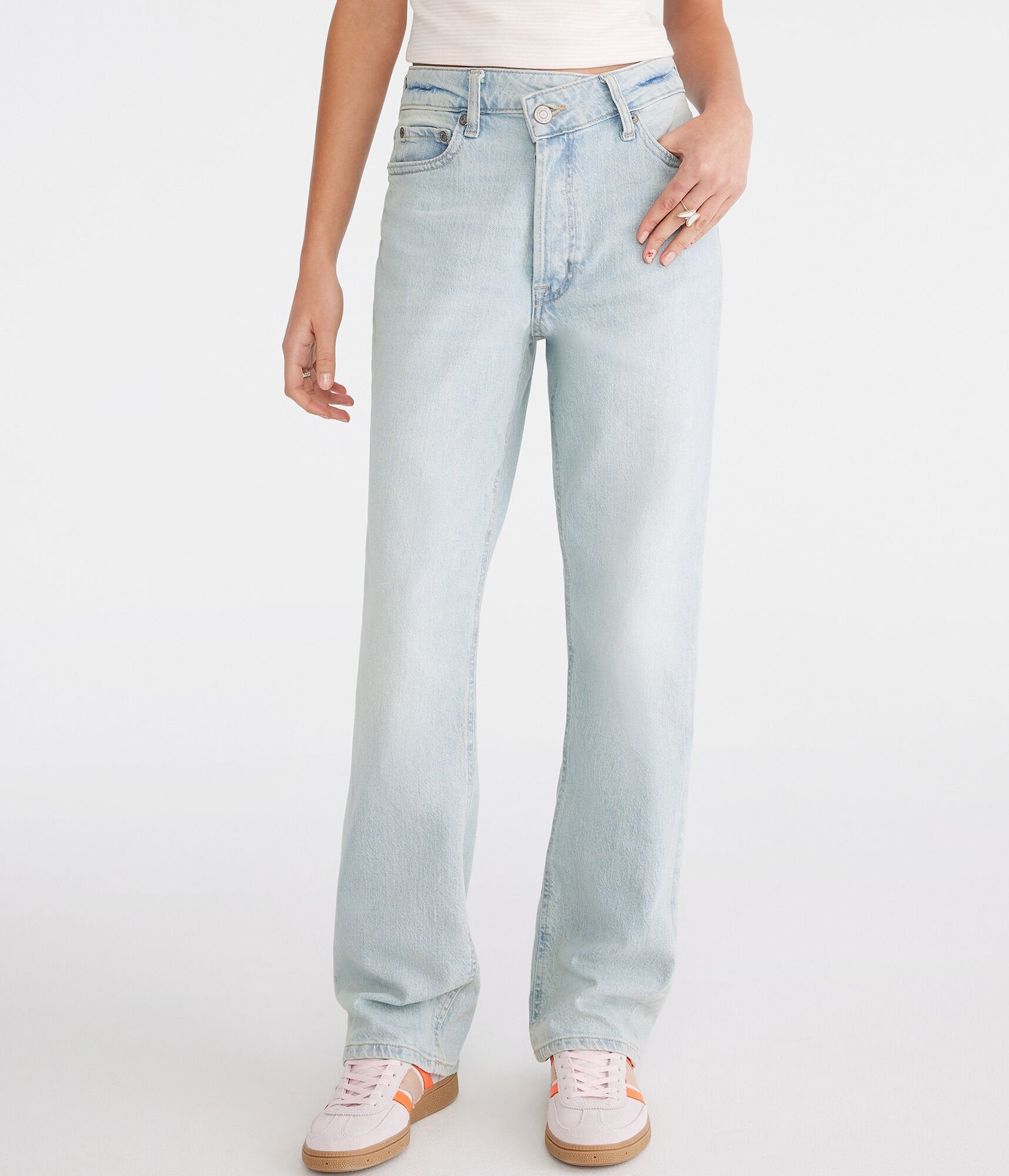 

Джинсы женские Aeropostale, цвет light wash
