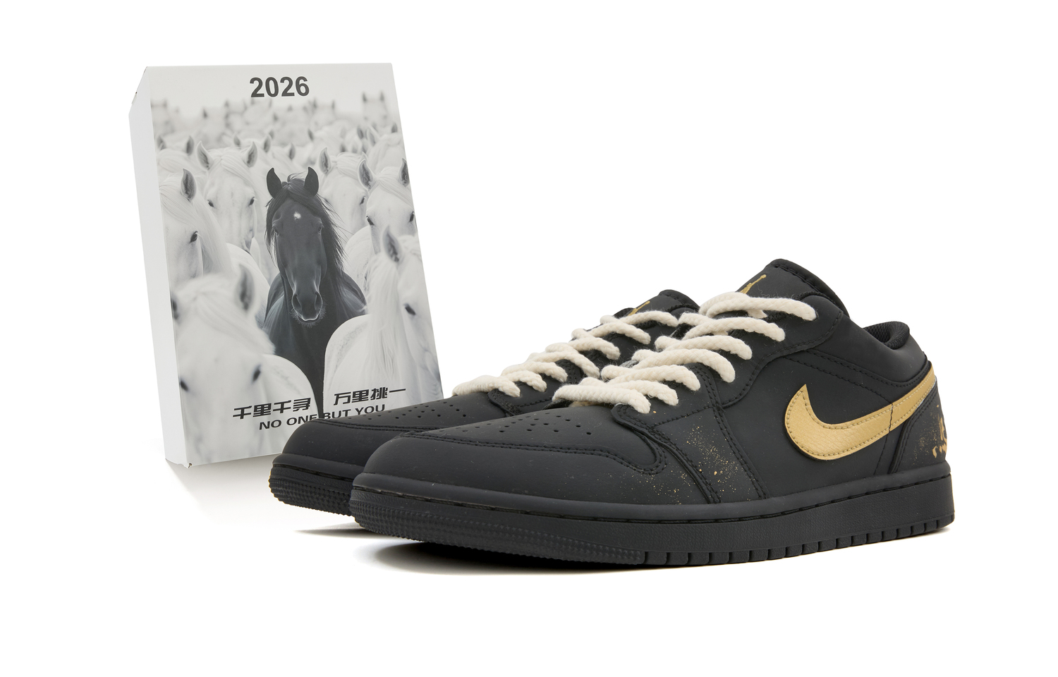 

Jordan Air 1 Abrasion Resistant Low top Vintage Basketball Shoes Men's Black Gold