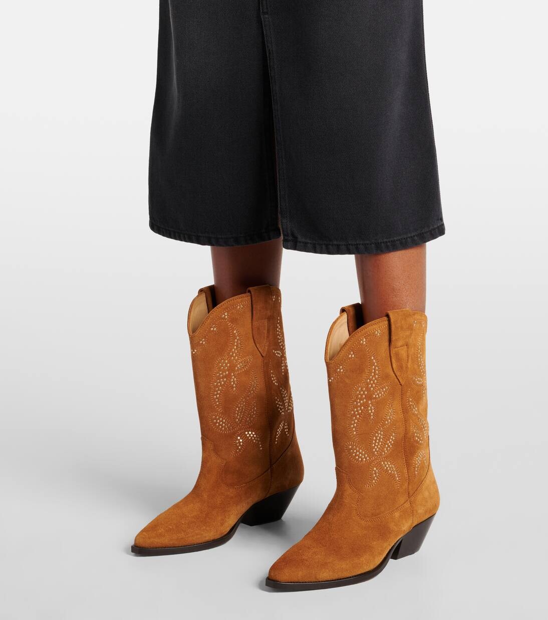 Замшевые ковбойские сапоги Duerto с заклепками Isabel Marant, цвет cognac/gold — фото 4