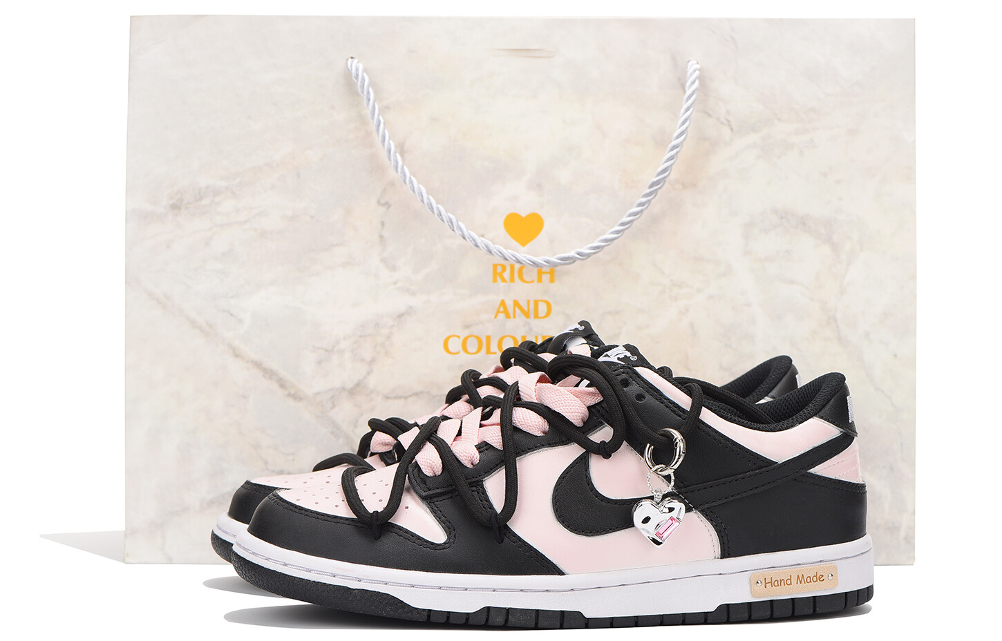 

Кроссовки Nike Dunk Skateboard Shoes Women's Low-Top Pink