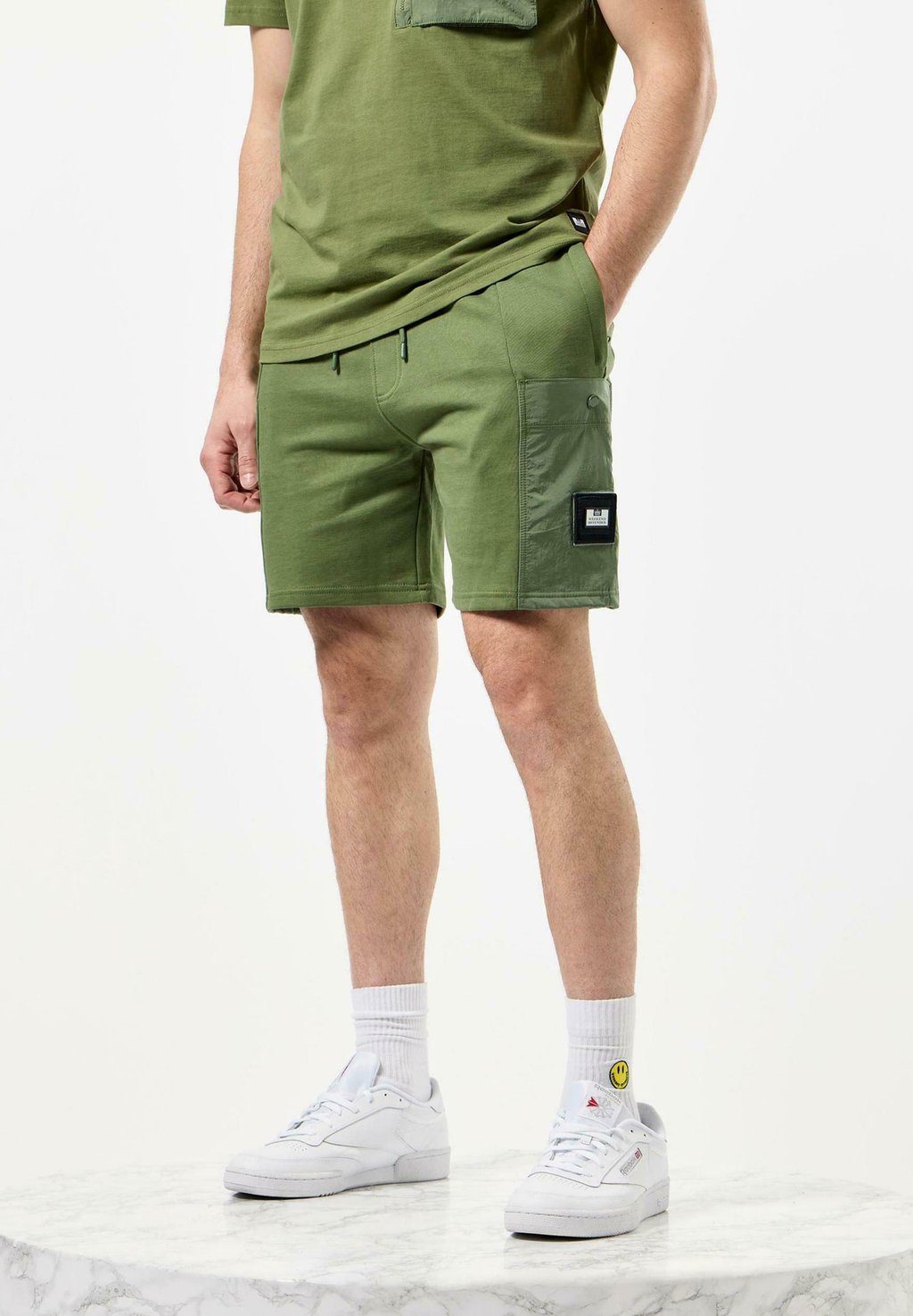 

Шорты CHIYODA PARACHUTE POCKET Weekend Offender, мультиколор