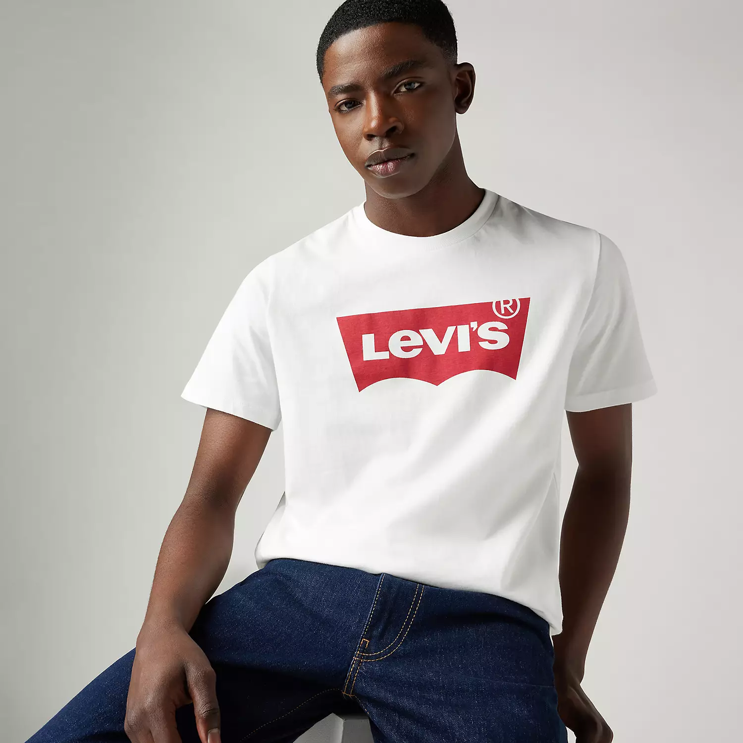 Классическая футболка с логотипом Levi's, цвет White — фото 4