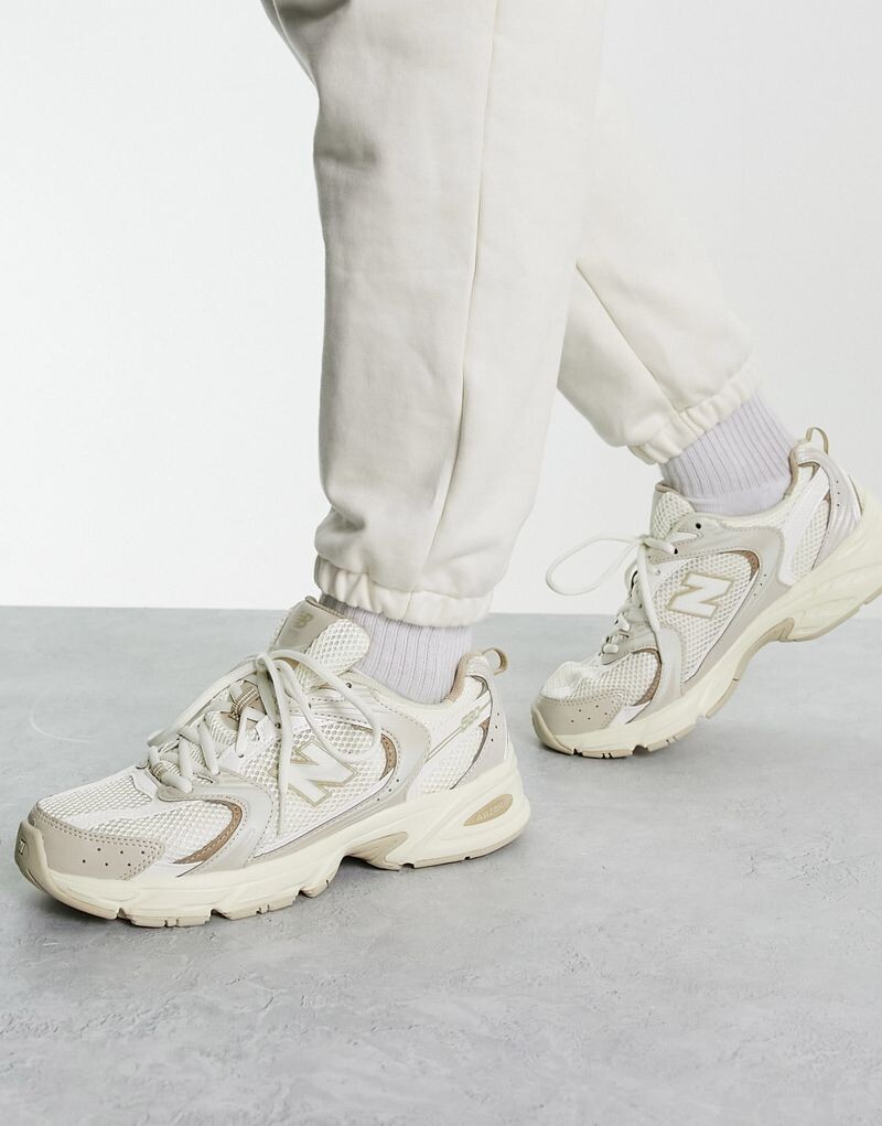 Кроссовки New Balance 530 овсяного цвета — фото 4