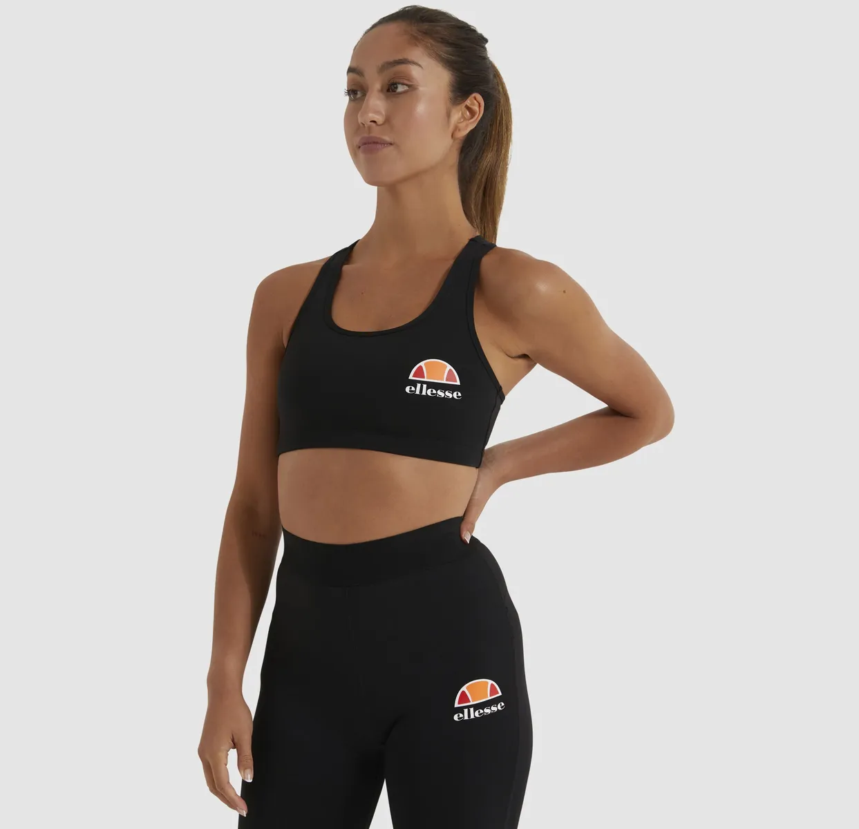 

Спортивный бюстгальтер Ellesse "SOSTINO BRA TOP", черный