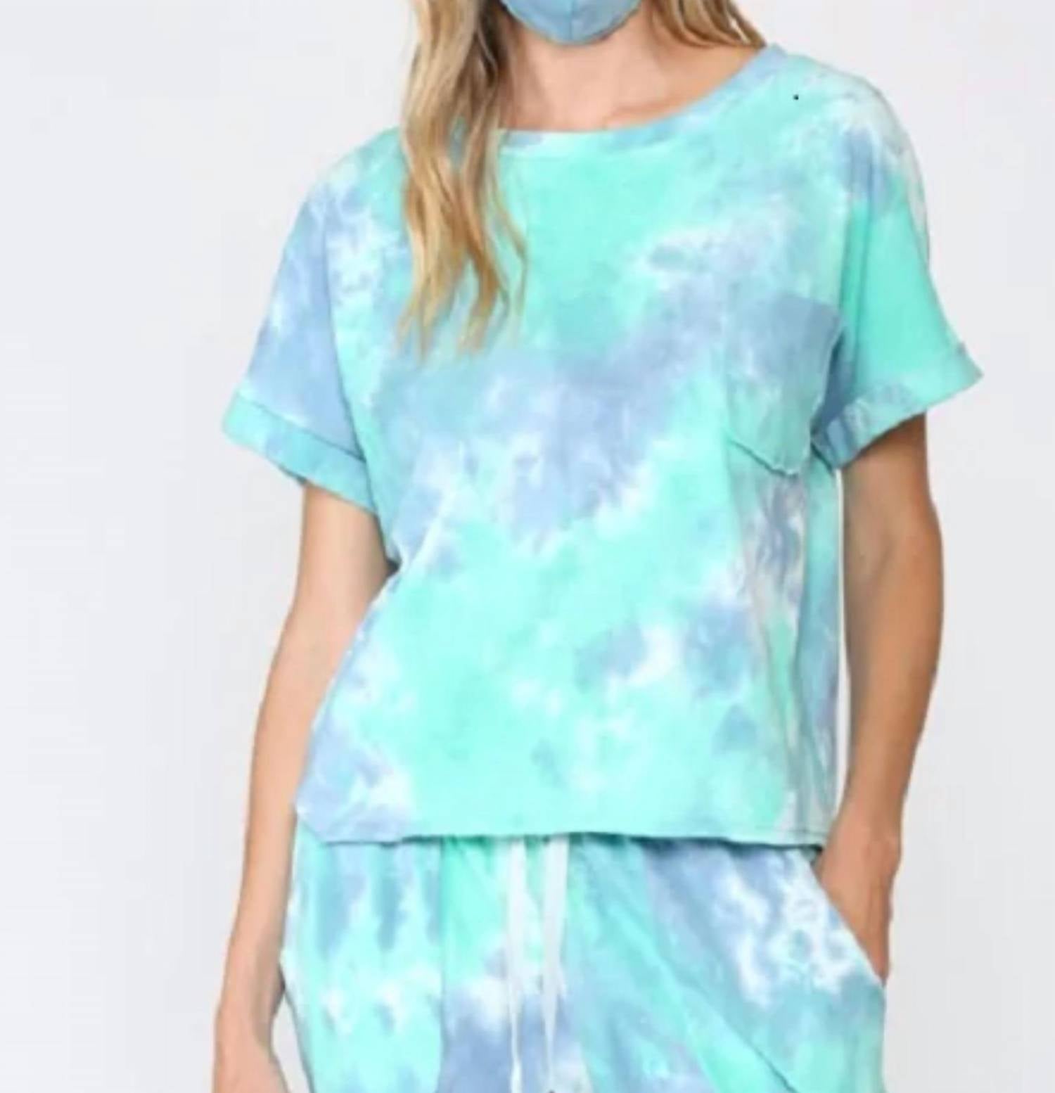 

Топ в технике тай-дай бирюзового цвета FATE