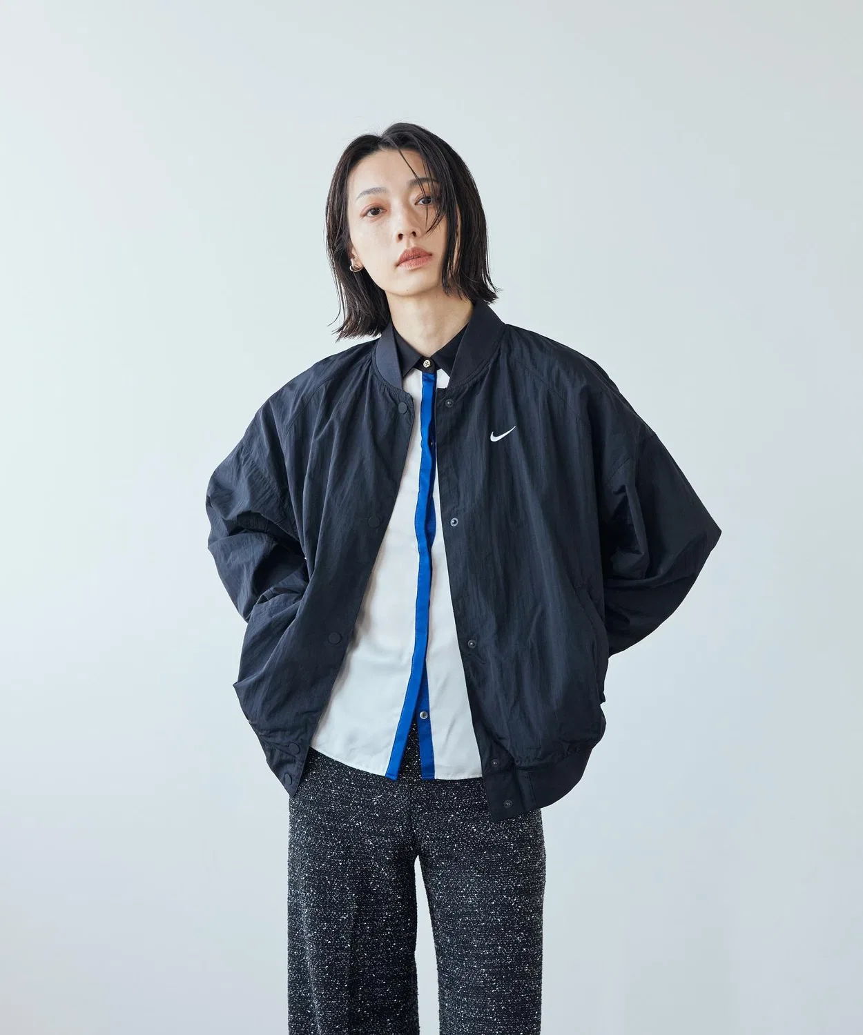Женская оверсайз куртка Nike Varsity Jacket чёрная