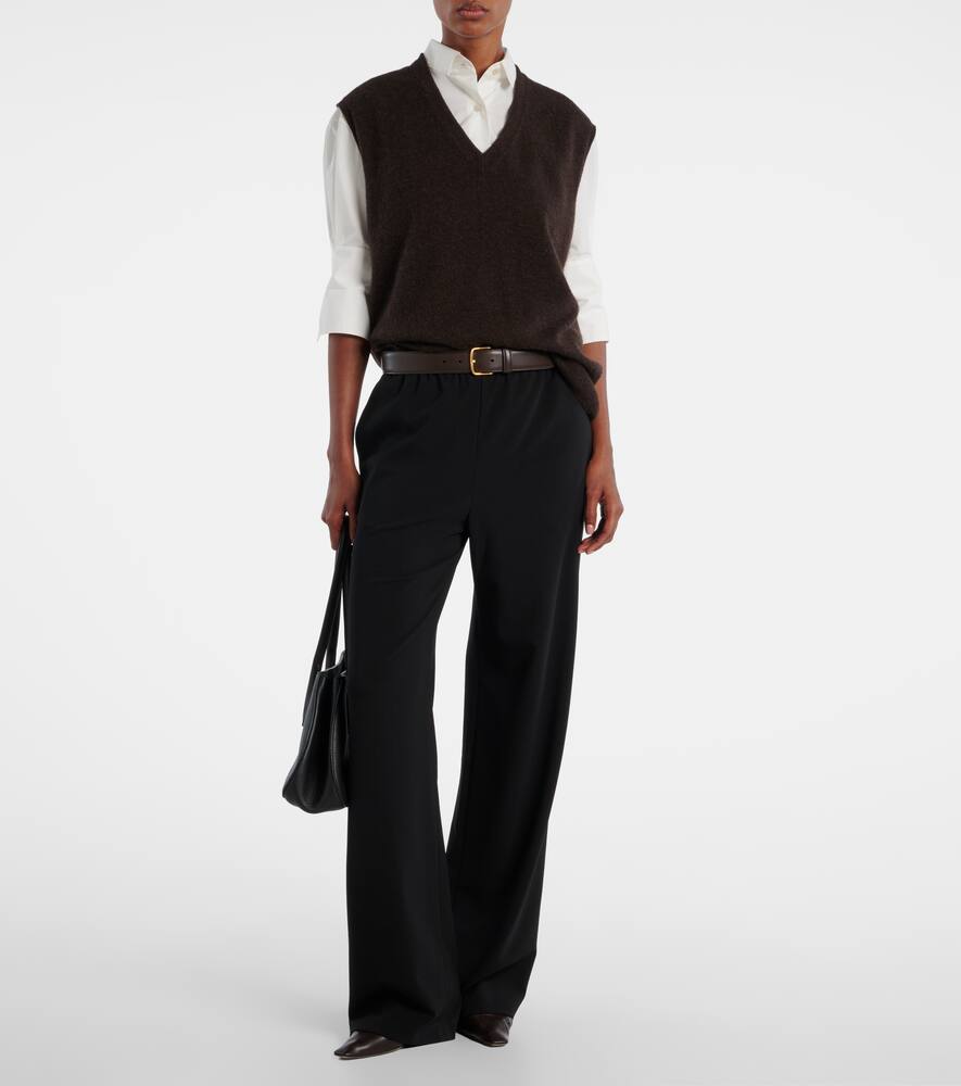 Туфли-лодочки Carla 45 из кожи The Row, Lacquer Brown — фото 3