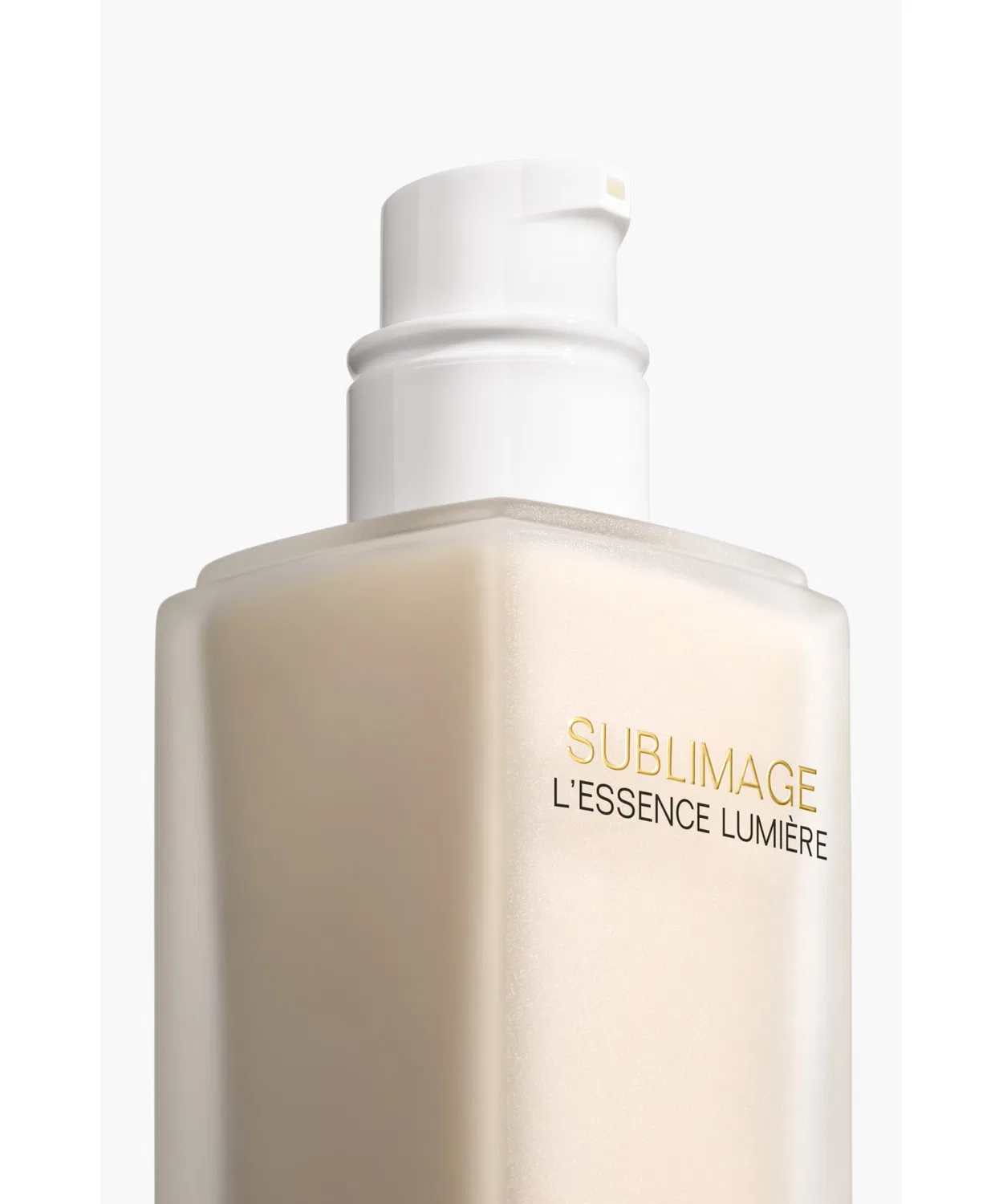 Сыворотка осветляющая премиум Sublimage L'Essence Lumiere La Crème Main CHANEL, 50 мл, цвет 01 — фото 2