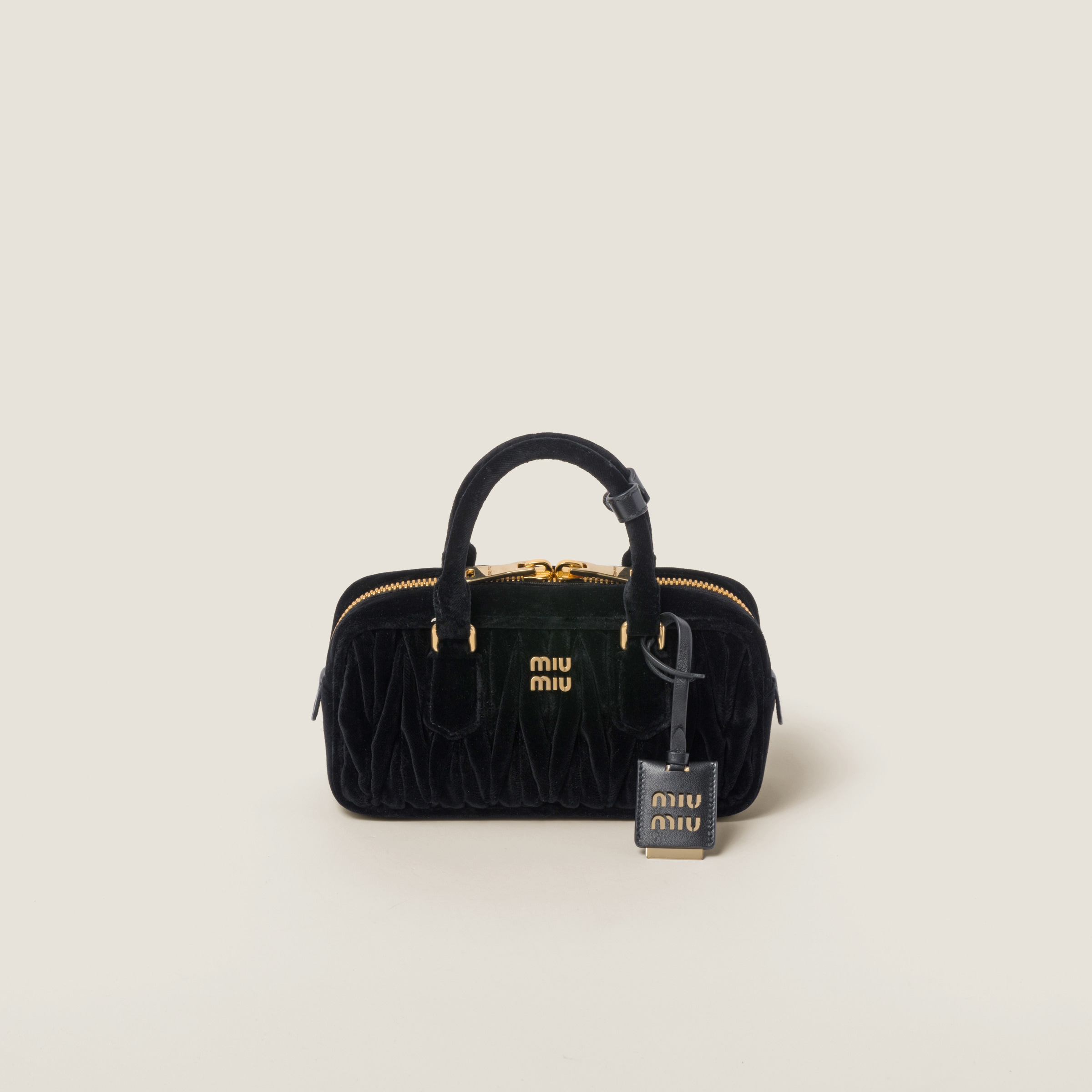 

Сумка arcadie из бархата мателассе MIU MIU, черное