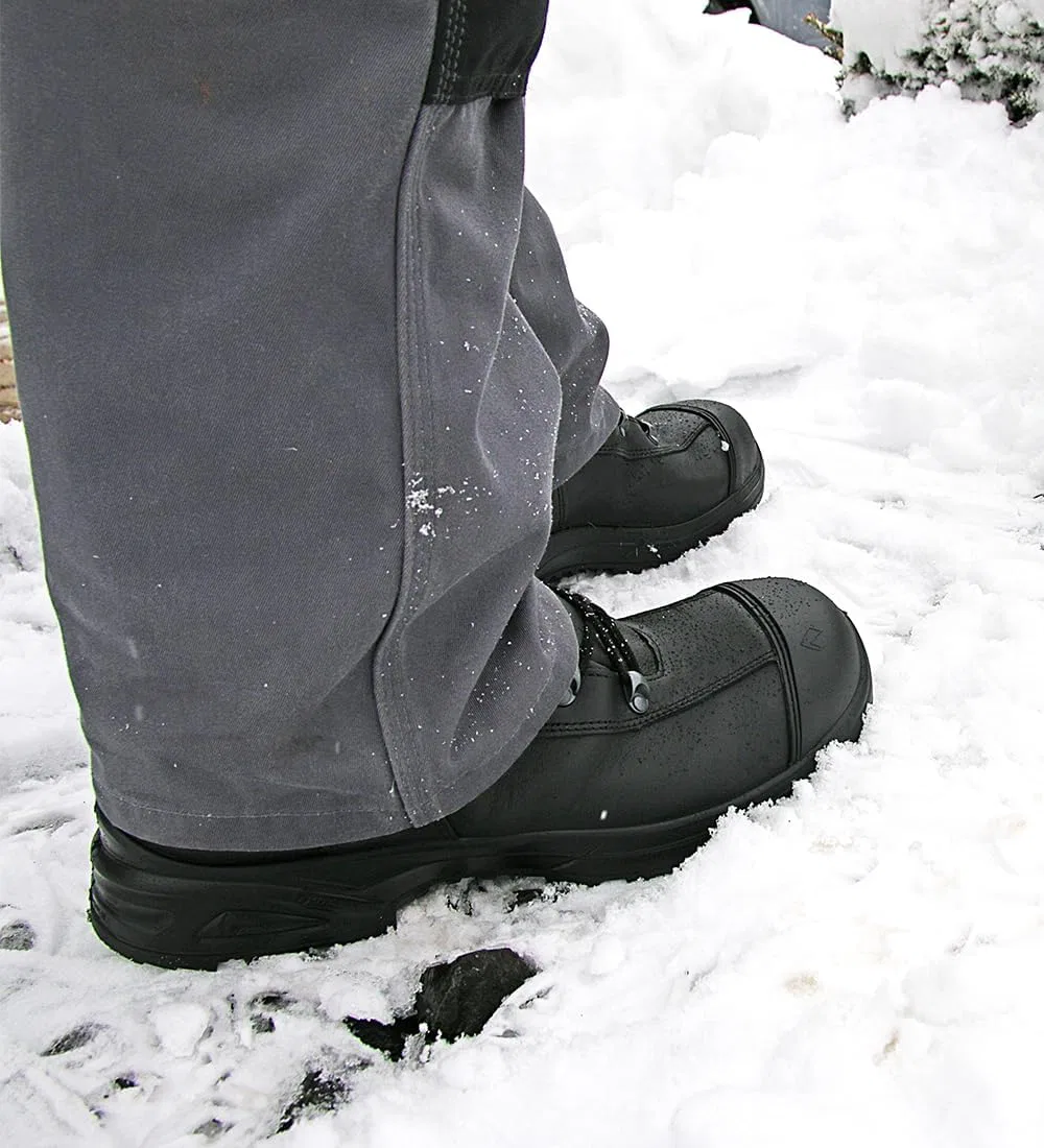 Ботинки HAIX Airpower XR21 Warm feet in icy temperatures. Your Airpower XR21 keeps your feet warm even in winter, Black — фото 2