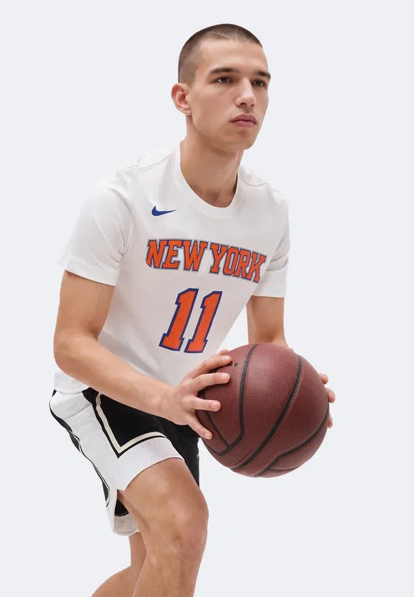 Футболка Nike Performance New York Knicks Jalen Brunson Club Wear, белый — фото 4