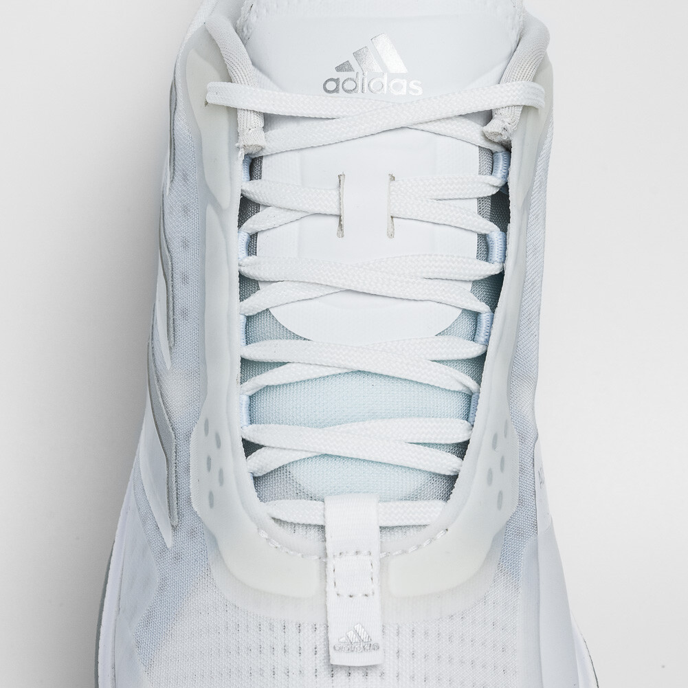 Женские теннисные кроссовки Adidas Avacourt — фото 4