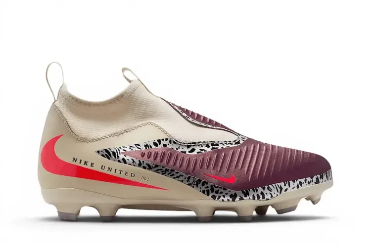 Бутсы Nike United Jr. Phantom 6 High Academy MG GS, кремовый