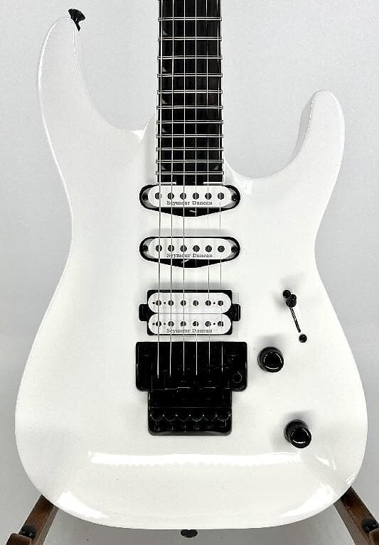 

Электрогитара Jackson Pro Plus Series Soloist SLA3 Electric Guitar - Snow White Serial #CYJ2302046