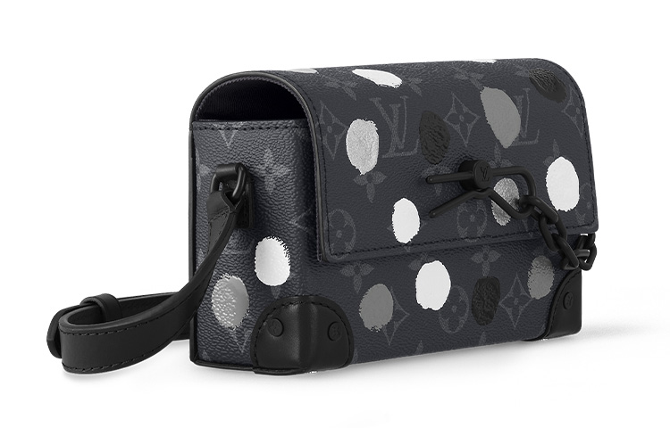 Футболка Yayoi Kusama с принтом Monogram Eclipse черно-серебристого цвета LOUIS VUITTON — фото 2
