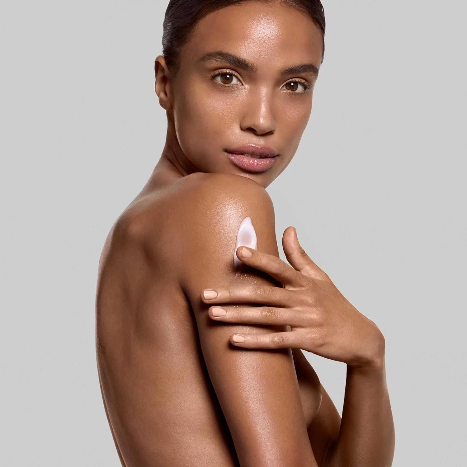 m-61 ProSculpt Contour Body Serum - сыворотка для тела с эффектом подтяжки, тонизирования и моделирования, содержит AFT3 и кофеин, легкая, без отдушки, 102 мл — фото 4