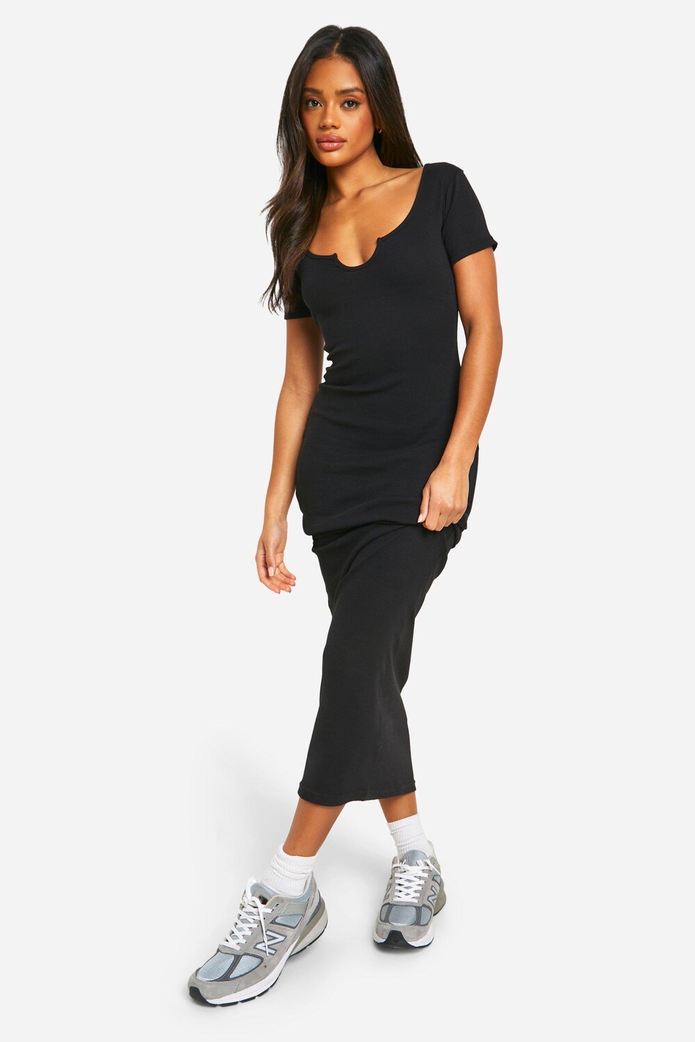 

Базовое платье макси в рубчик с вырезом boohoo, черный