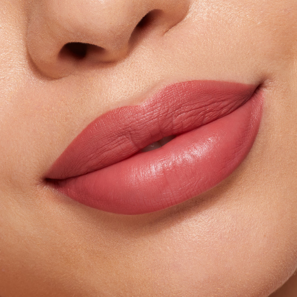 

Помада Kylie Cosmetics Matte Lipstick, rose nude/Here For It
