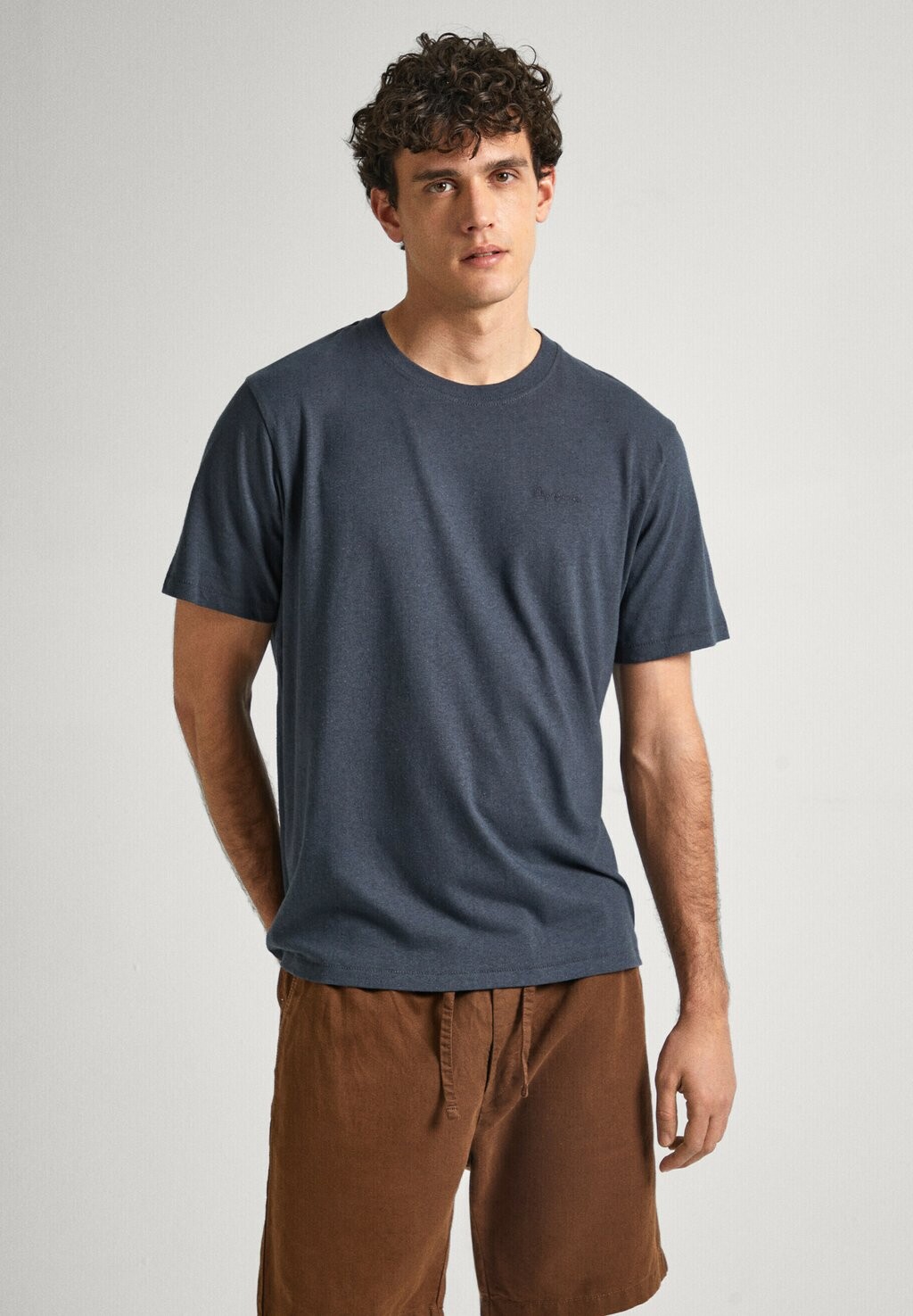 

Футболка базовая CLOY Pepe Jeans, цвет phantom grey