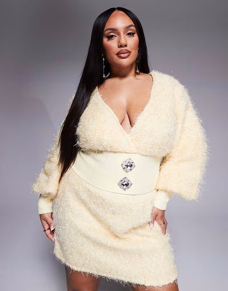 

Пушистый фактурный кардиган ASOS LUXE Curve Co-ord с декорированными пуговицами в цвете «пахта»