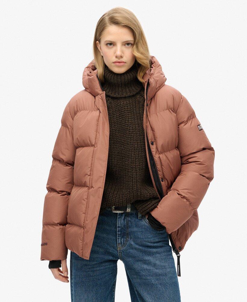 

Спортивный пуховик с капюшоном и 5 карманами SUPERDRY