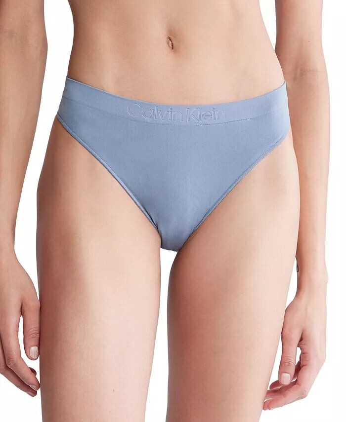 

Женские гибкие трусики-стринги со средней посадкой QD3958 Calvin Klein, синий