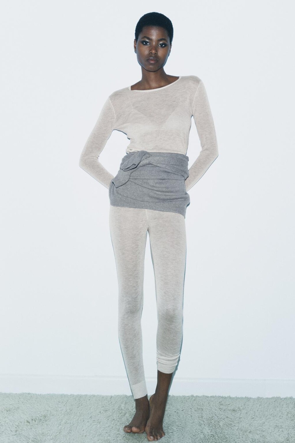 

Футболка из 100% шерсти ZARA, цвет vanilla