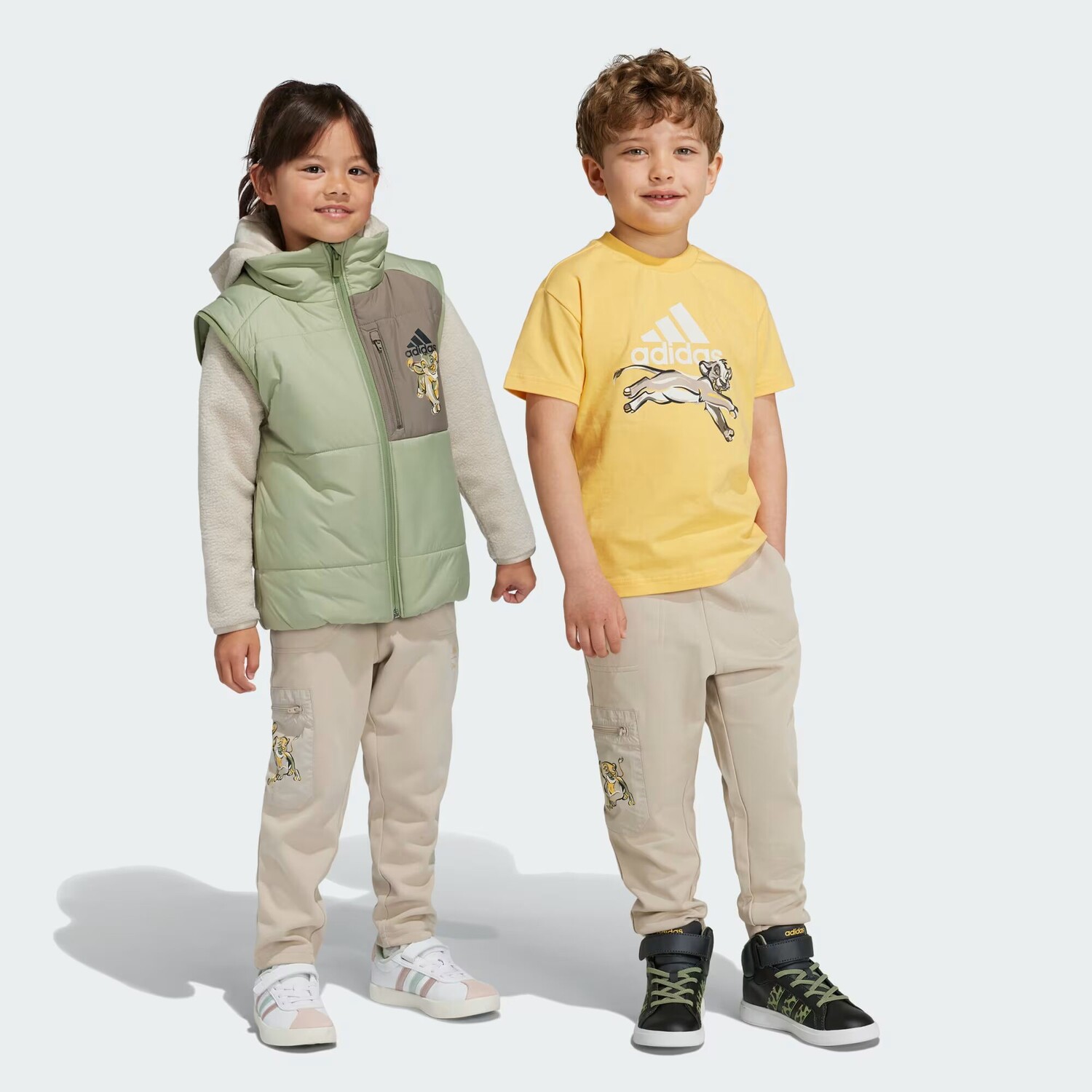 

Штаны Диснея Король Лев Adidas, цвет Wonder Beige/Semi Spark/Carbon