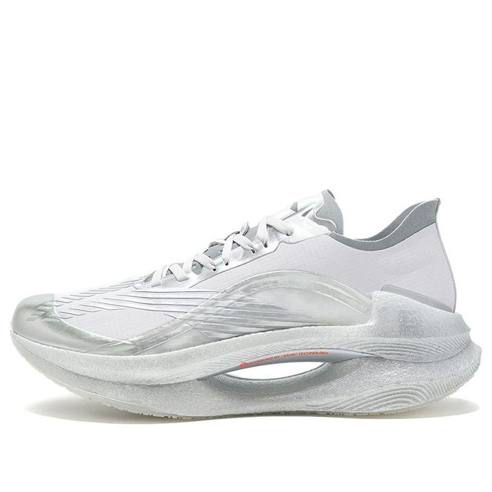 

Беговые кроссовки Li-Ning Essential