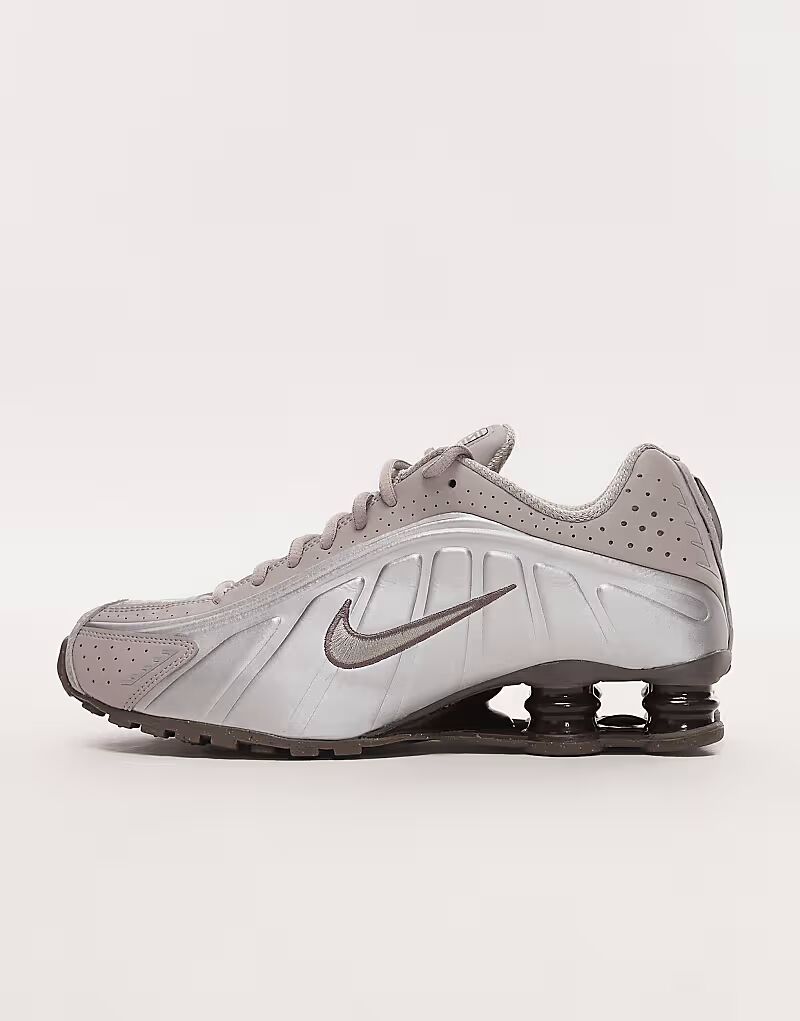 Кроссовки Shox R4 коричневого и серебристого цветов Nike — фото 2
