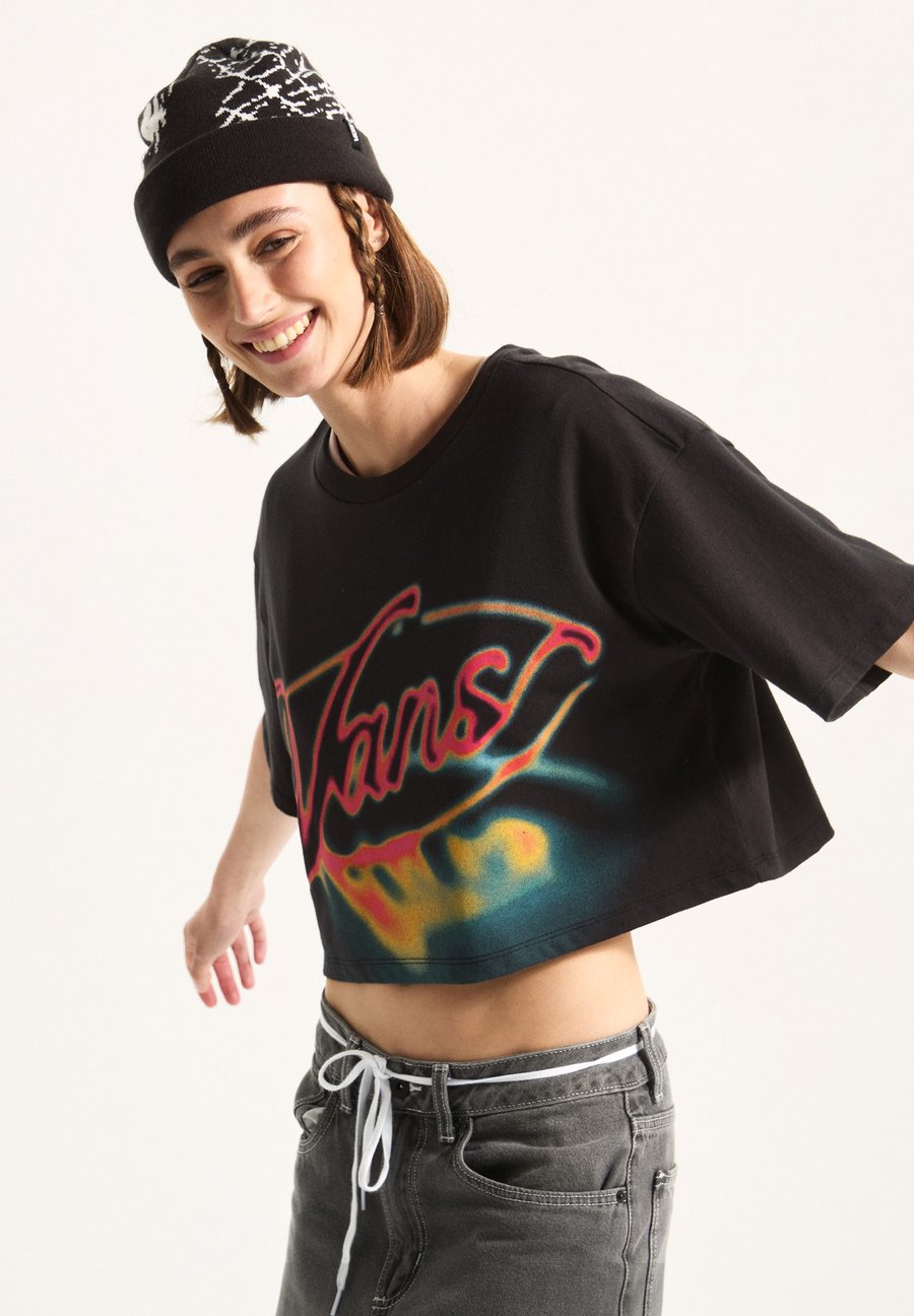 

Футболка Vans AFITERBURN RELAXED CROP, Black