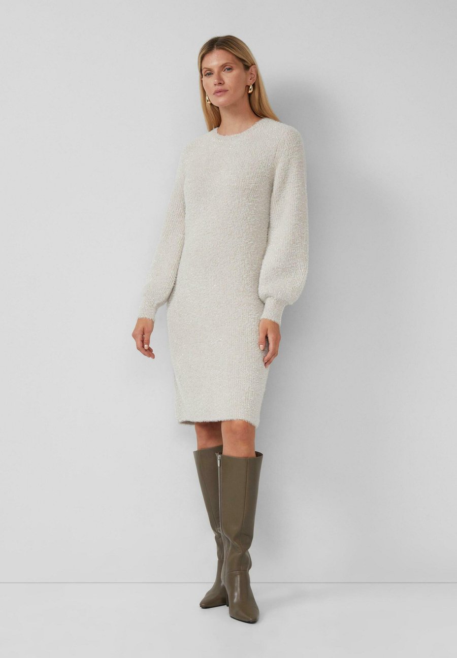 

Платье s.Oliver Jumper dress, Helles Sand/Beige