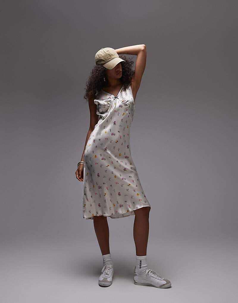 

Topshop – Платье необычной длины на бретелях с ярким винтажным цветочным принтом