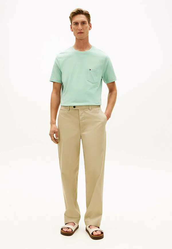 Базовая однотонная футболка с карманом Tommy Hilfiger, Crushed Mint — фото 2