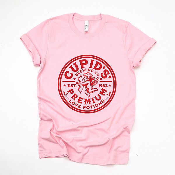 

Футболка с принтом Cupid's Brewing Co Premium Love Potions Simply Sage Market, Pink, Зеленый, Футболка с принтом Cupid's Brewing Co Premium Love Potions Simply Sage Market, Pink