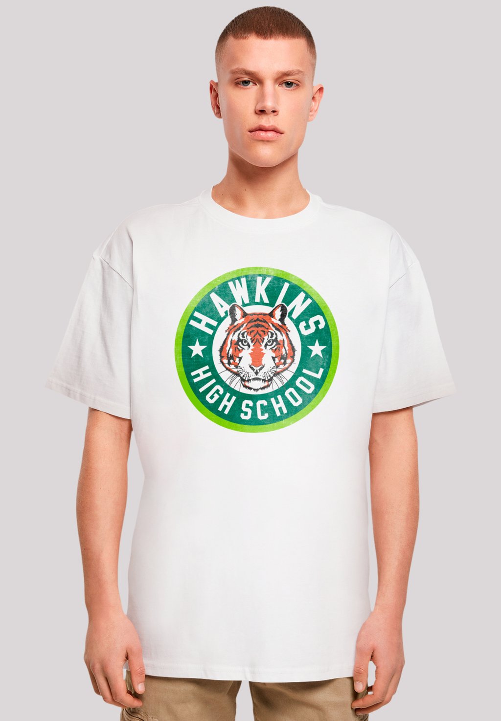 

Футболка с принтом STRANGER THINGS HAWKINS TIGER CIRCLE NETFLIX TV SERIES F4NT4STIC, белый