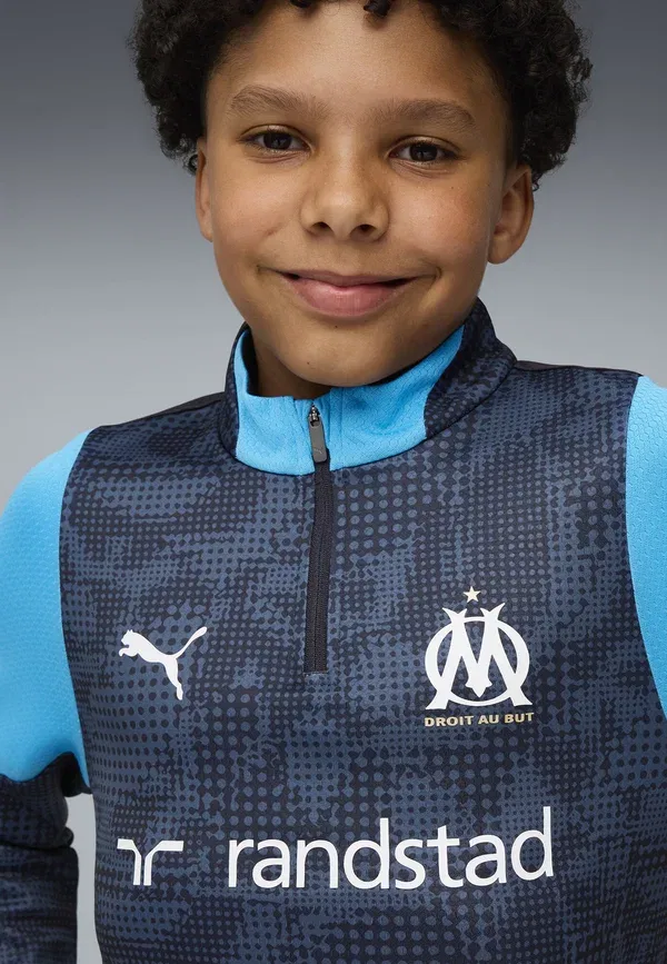 Футболка Puma Olympique de Marseille Club Wear, темно-синяя — фото 4