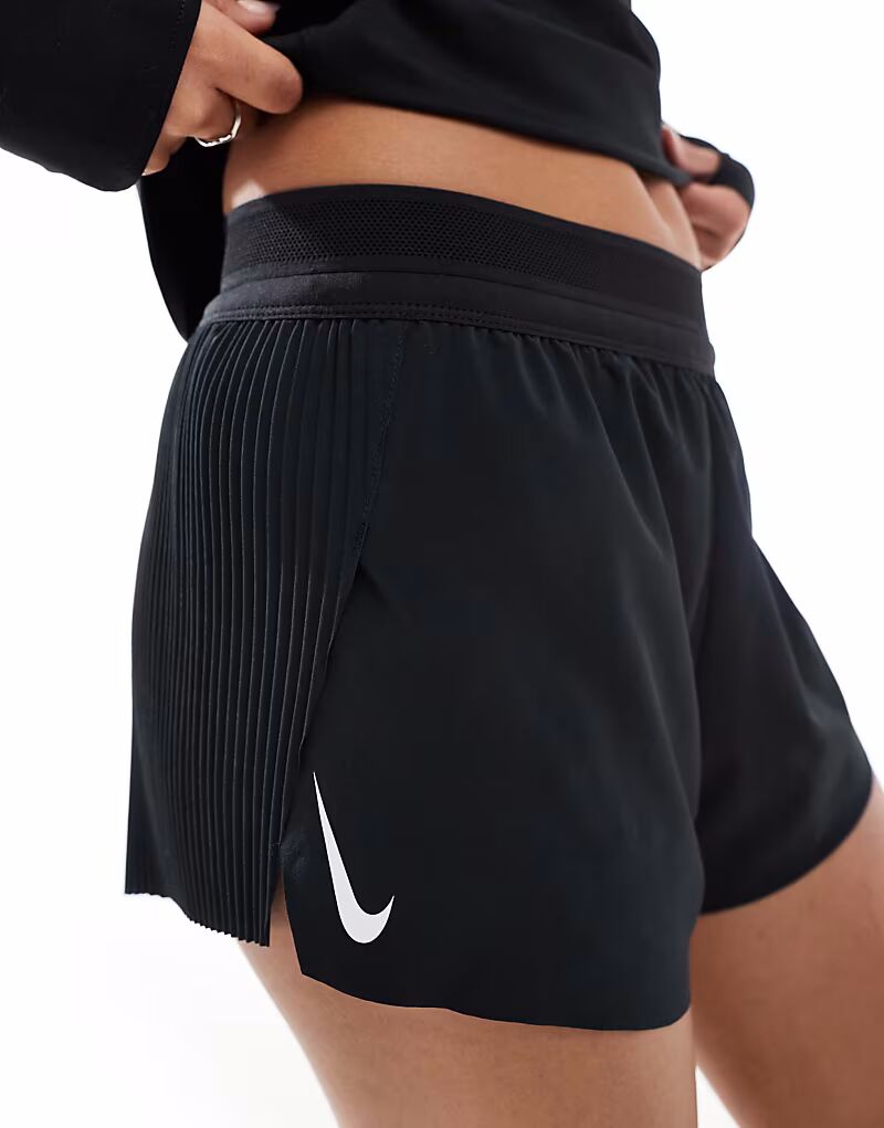 Шорты Running Aeroswift Dri-FIT со средней посадкой и плиссе, черные Nike Running — фото 4